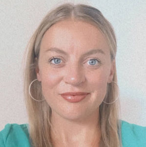 Meet your Posher, Ella